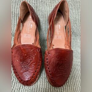 Armando’s Artesanias Brand New Women’s Huarache’s. Brown Leather. Size 8.5. New